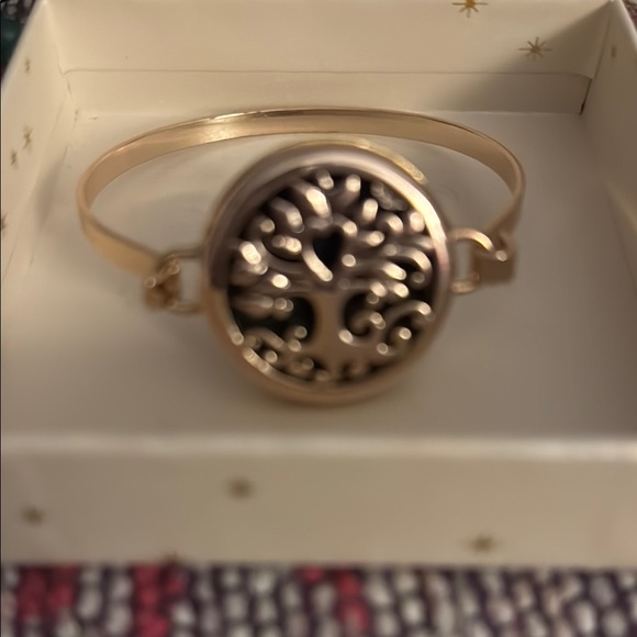 Gold Tree of Life Aromatherapy Bracelet - Picture 1 of 1